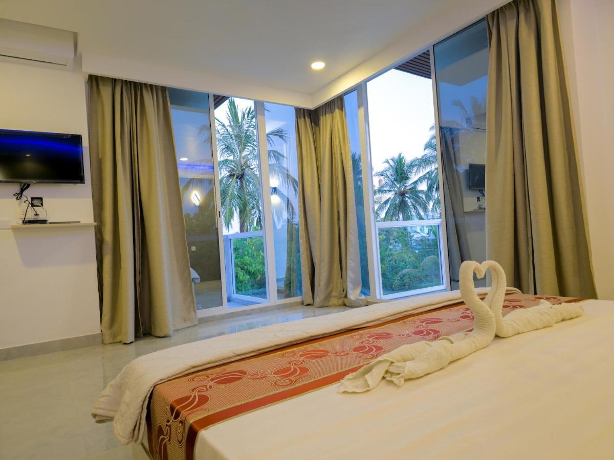 Arora View Hotell Maafushi Exteriör bild