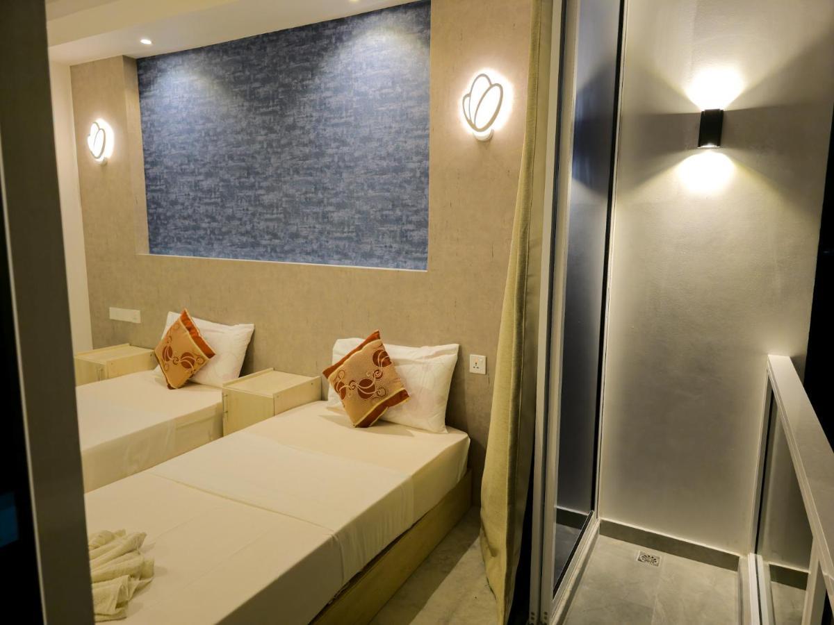 Arora View Hotell Maafushi Exteriör bild