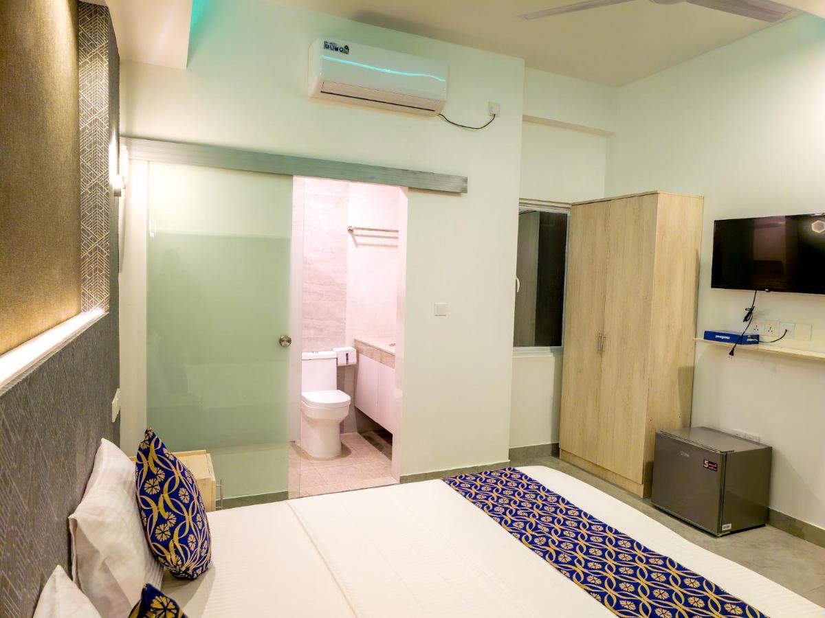 Arora View Hotell Maafushi Exteriör bild