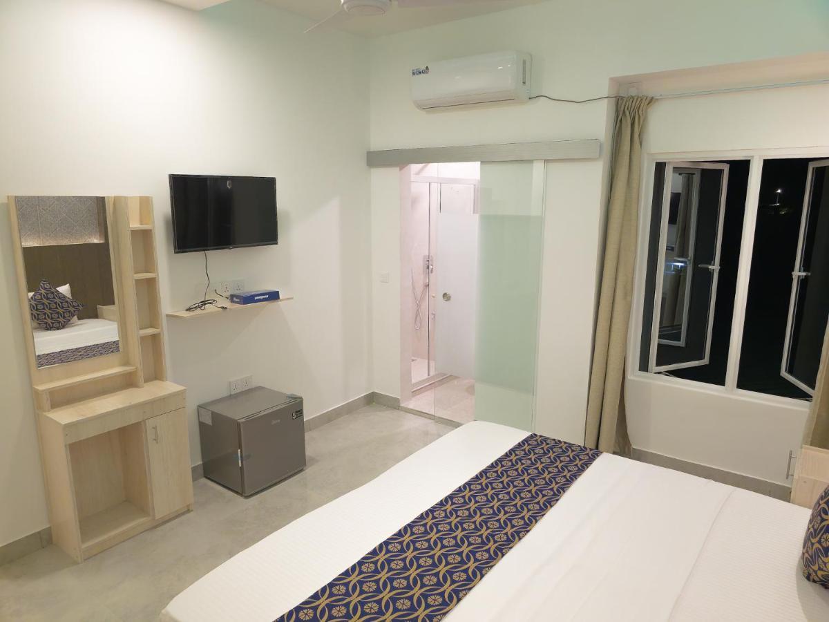 Arora View Hotell Maafushi Exteriör bild