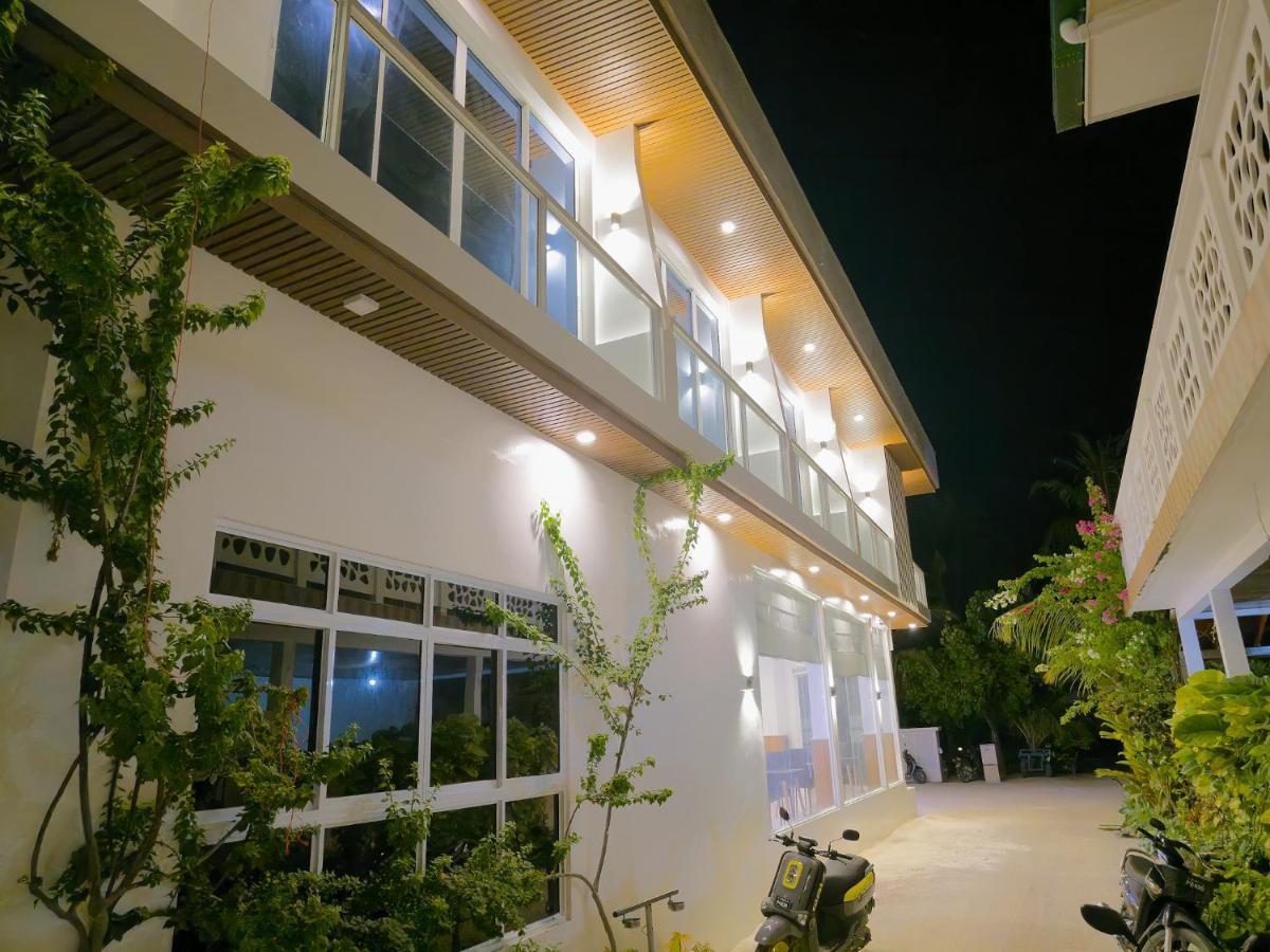 Arora View Hotell Maafushi Exteriör bild